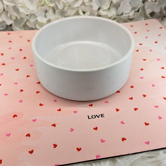 Tapis à gamelle Love